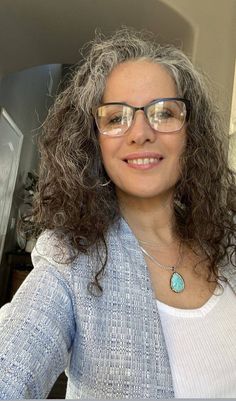 Gloria Navarro - Compradora de Facebook